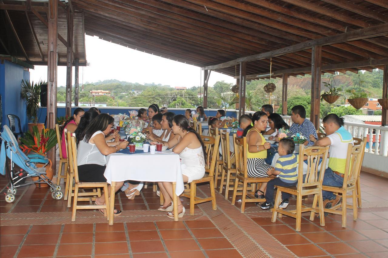 Hotel Punta De Aguila Necocli Bagian luar foto