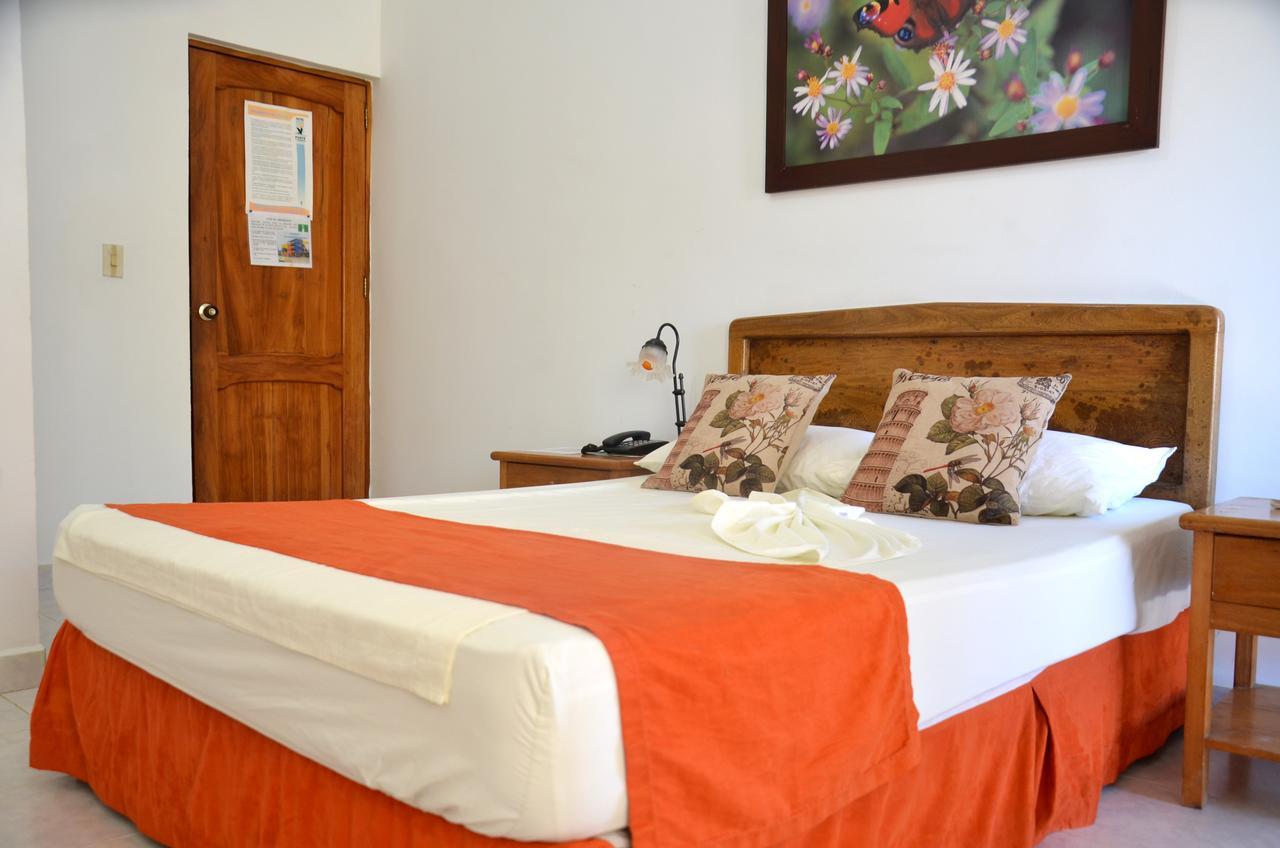Hotel Punta De Aguila Necocli Bagian luar foto
